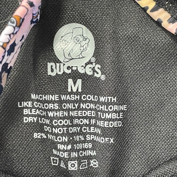 Buc-ee's women’s black/orange leopard swimsuit Size Medium M Animal print - Picture 4 of 5